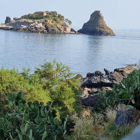 Camera Luna Fronte Mare Aci Trezza Apartment Aci Castello Exterior photo